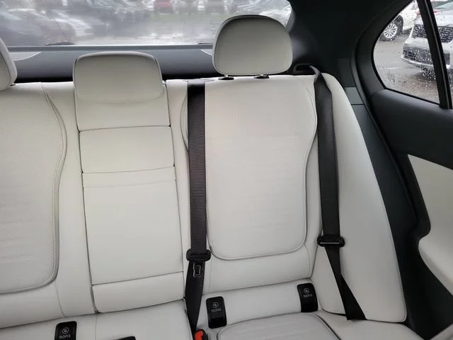 2024 Mercedes-Benz C-Class Sedan C 300 - Photo 12