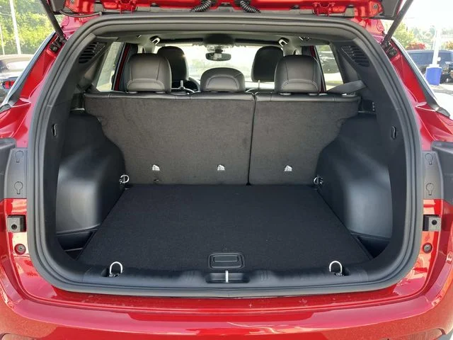 New 2026 Red Hot Pearl-Coat Exterior Paint Jeep Latitude image 18