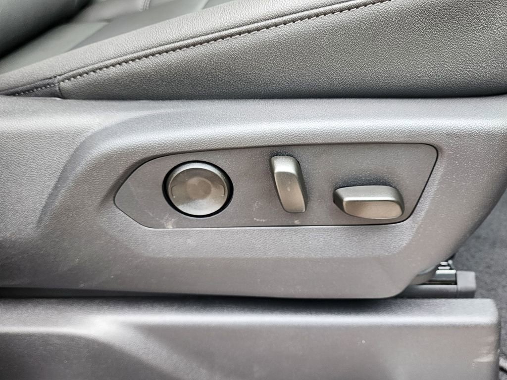 2026 GMC Sierra 1500 SLT - Photo 40