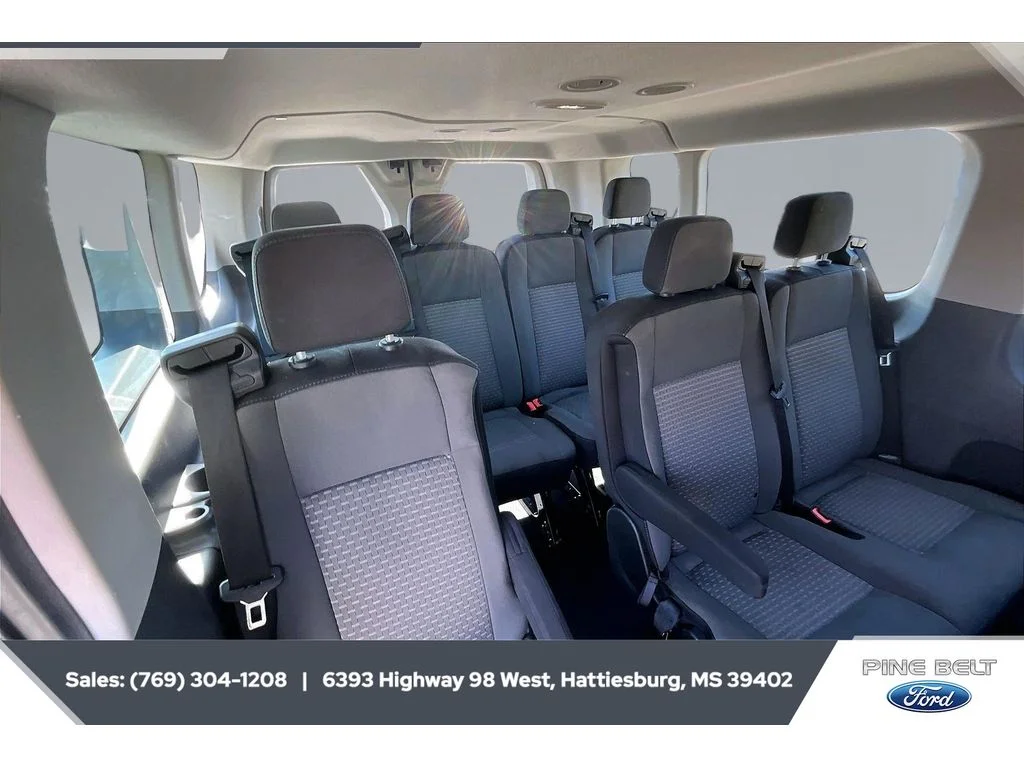 Used 2022 Oxford White Ford XLT image 21