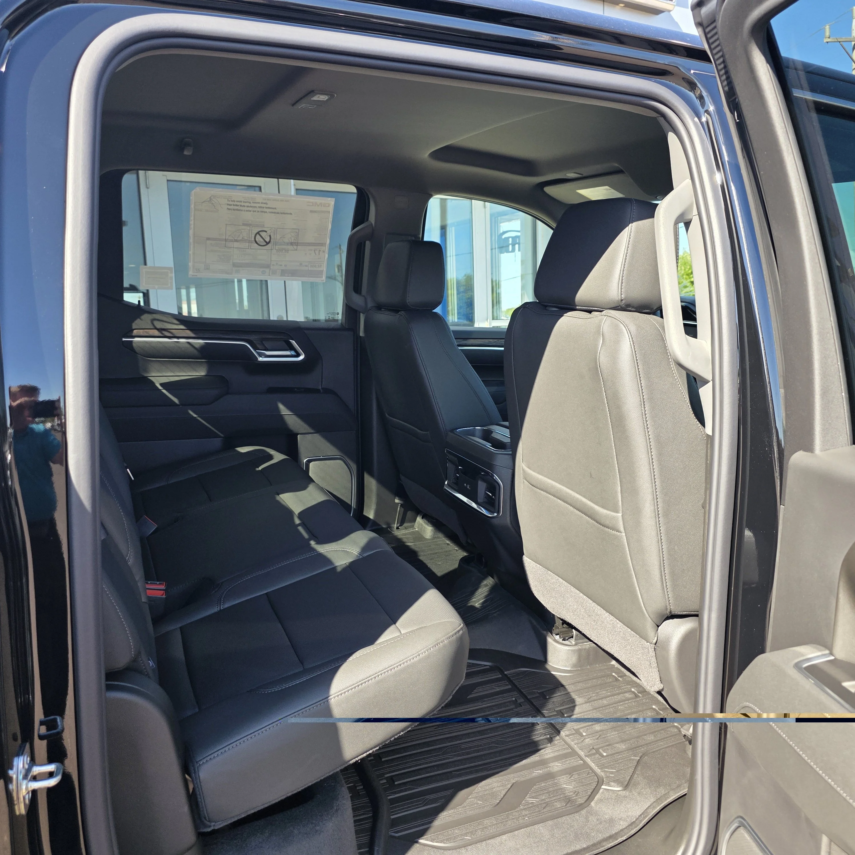 2026 GMC Sierra 1500 SLT - Photo 22