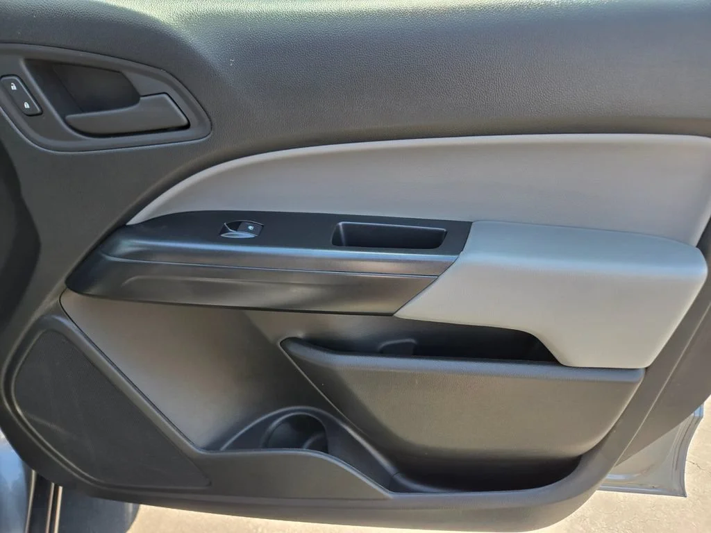 Used 2022 Satin Steel Metallic Chevrolet WT image 17