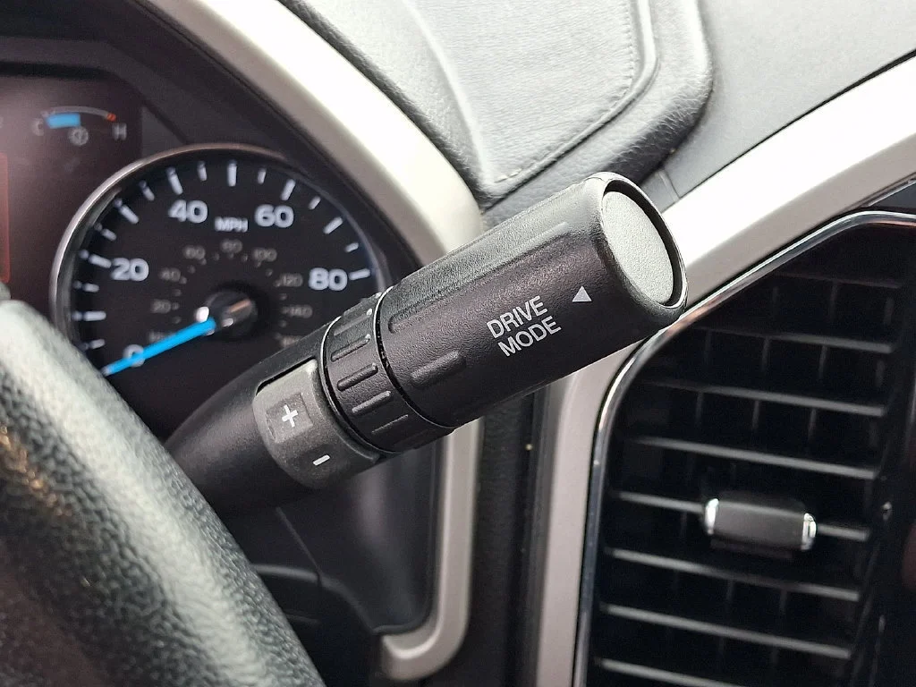 Used 2022 Black Ford LARIAT image 22