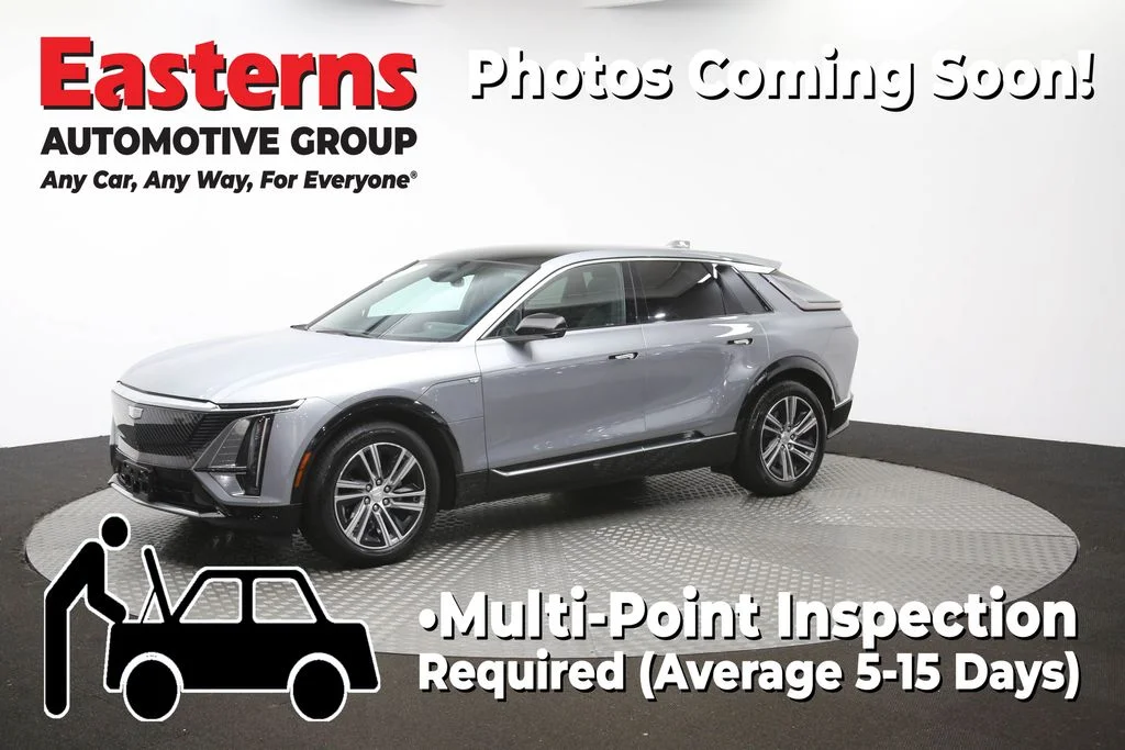Used 2024 Silver Cadillac Luxury image 58