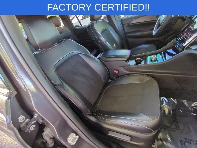 Used 2024 Gray Jeep Altitude X image 36