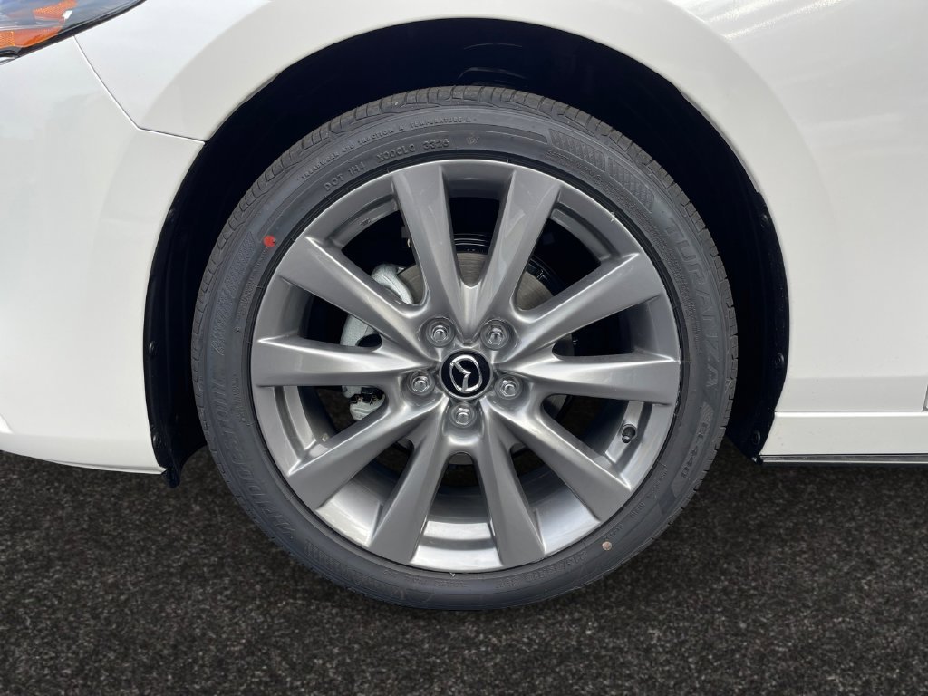 New 2026 Snowflake White Pearl Mazda 2.5 S Preferred Base image 13