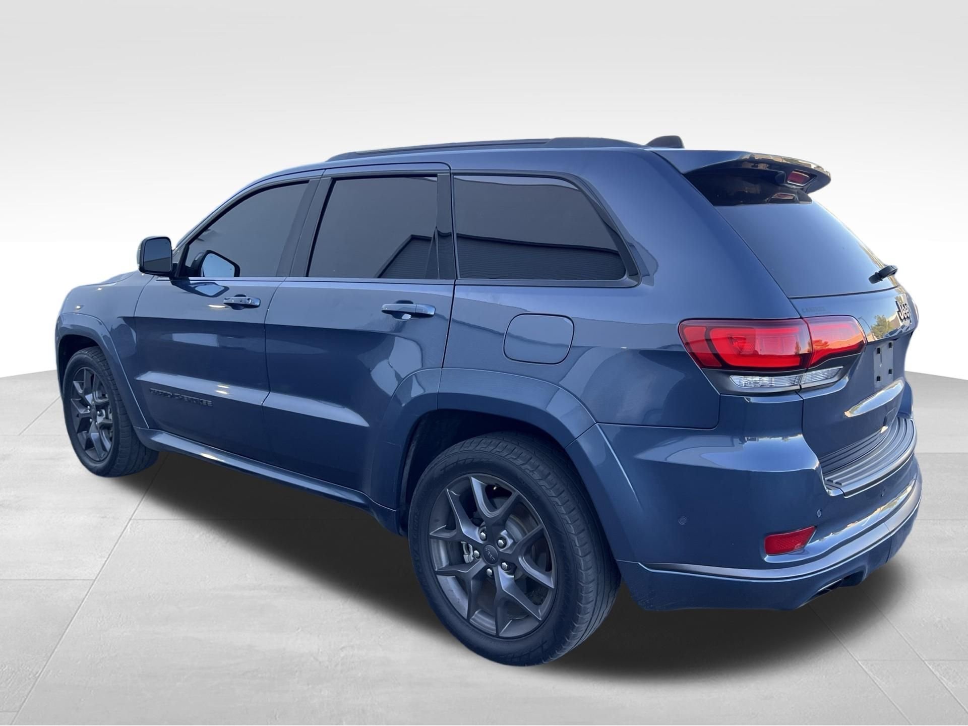 Used 2019 Blue Jeep Limited image 7