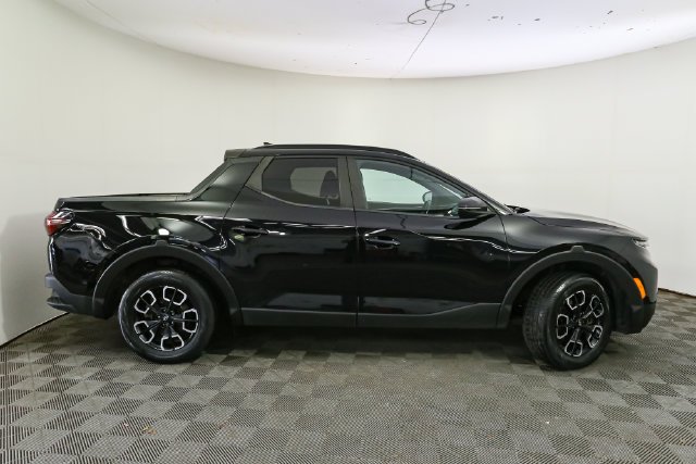 Used 2022 Black Hyundai SEL Premium image 12