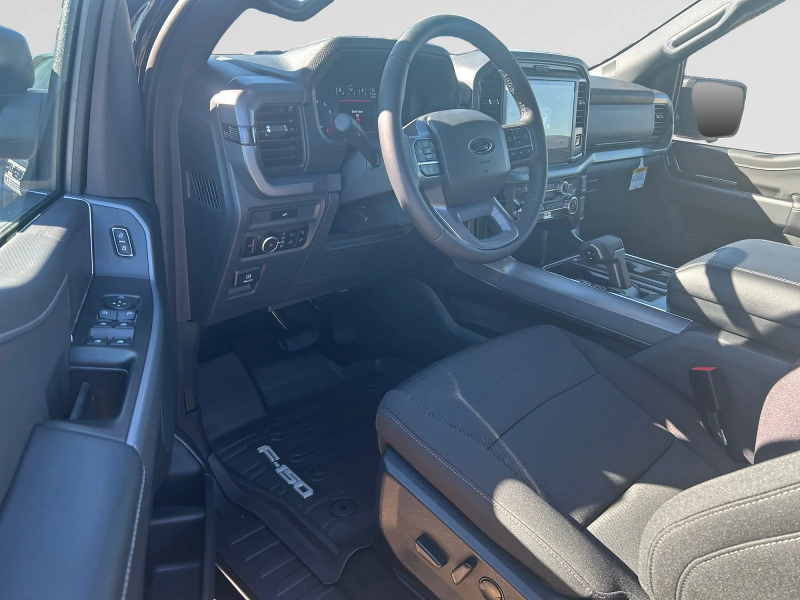 New 2026 Agate Black Metallic Ford XLT image 13