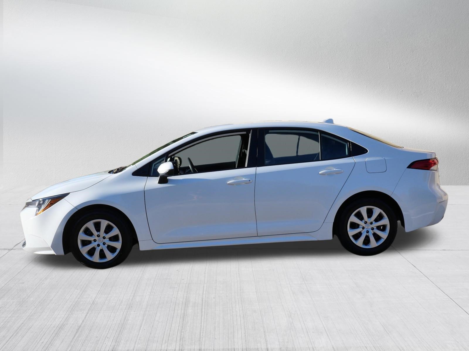 Certified Used 2024 Ice Cap Toyota LE image 5