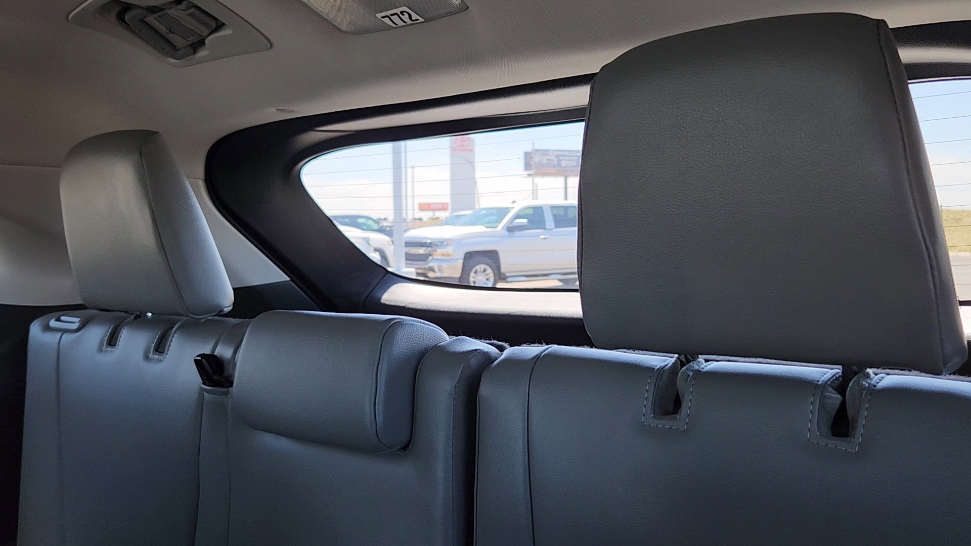 Used 2023 Moon Dust Toyota L image 19
