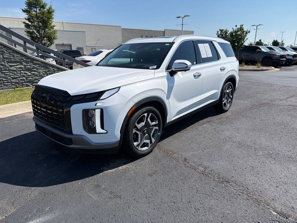 Used 2024 White Hyundai Limited image 3
