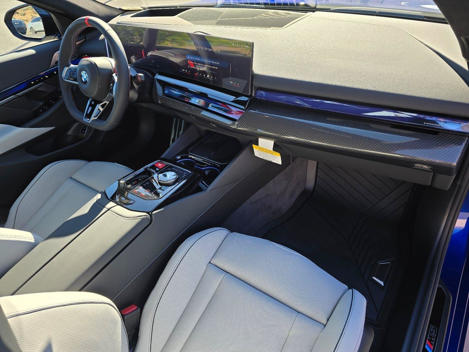 New 2027 Marina Bay Blue Metallic BMW Base image 17
