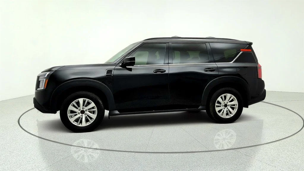 Used 2025 Super Black Nissan 4x4 PRO-4X image 8