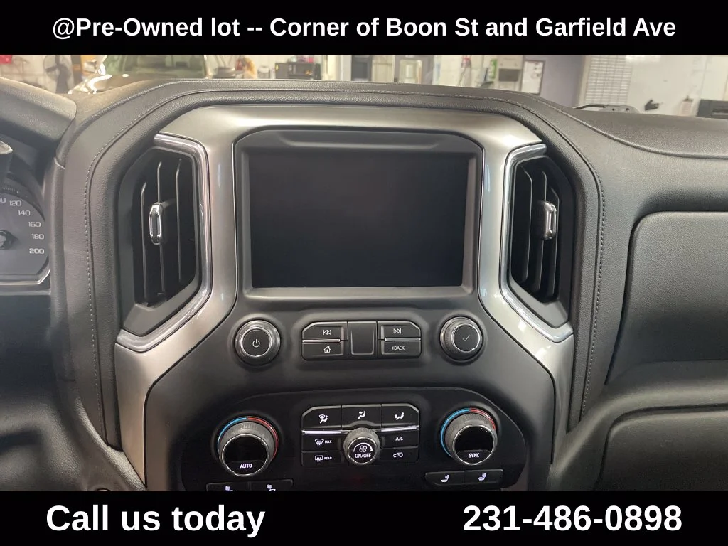 Used 2020 Red Chevrolet RST image 17