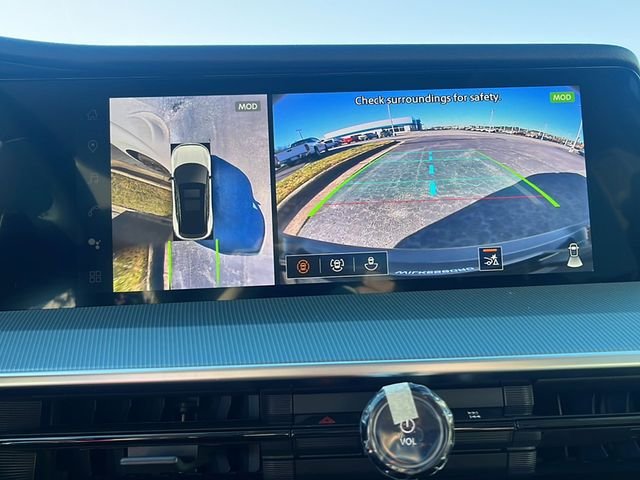 New 2026 Everest White Pearl TriCoat / Super Black Two-tone Nissan Platinum image 24