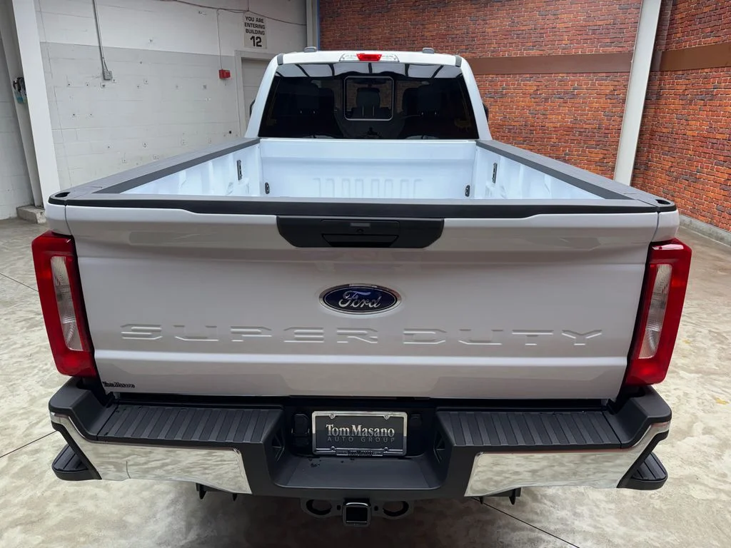 New 2026 Oxford White Ford F-250® XL image 4