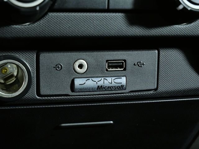 Used 2009  Ford XL image 23