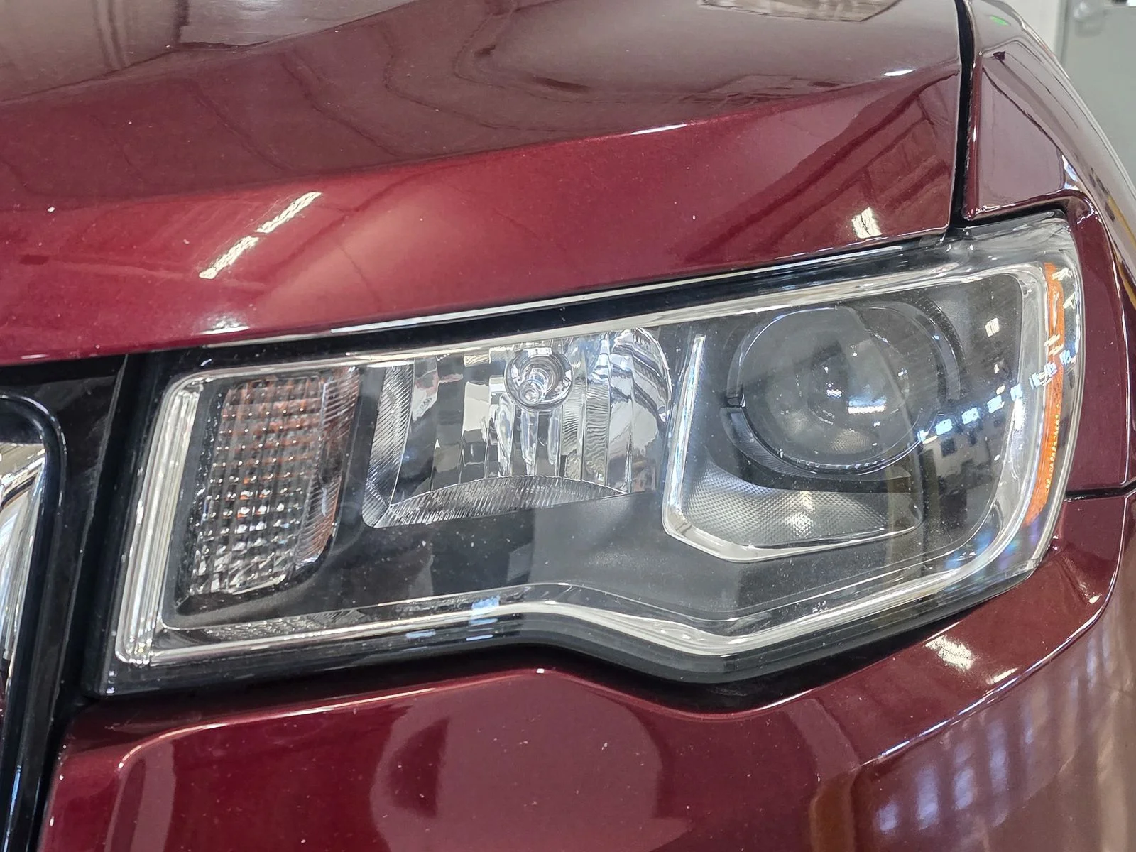 Used 2018 Red Jeep Limited image 14