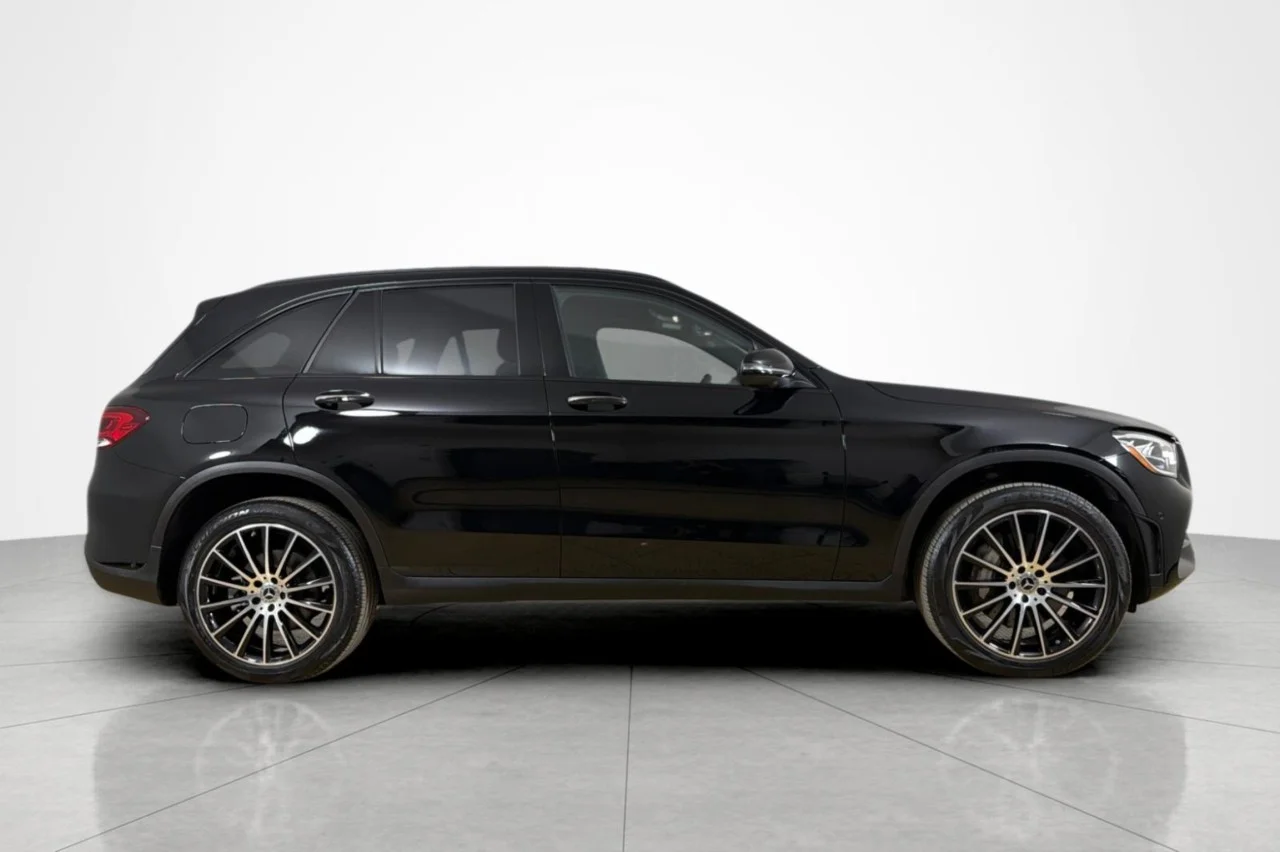Certified Used 2022 Black Mercedes-Benz GLC 300 image 6