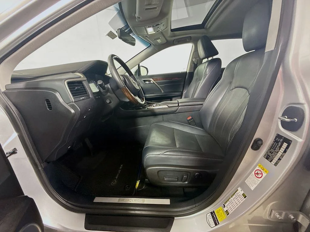 Used 2016 Silver Lining Metallic Lexus Base image 22