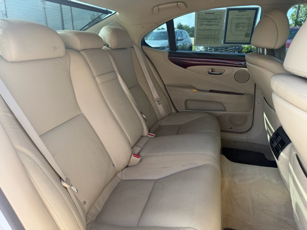 Used 2011 Starfire Pearl Lexus Base image 28