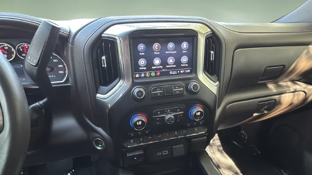 Used 2022 White Chevrolet LTZ image 27