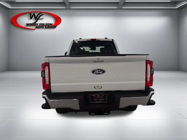New 2027 Oxford White Ford F-250® Lariat® image 24