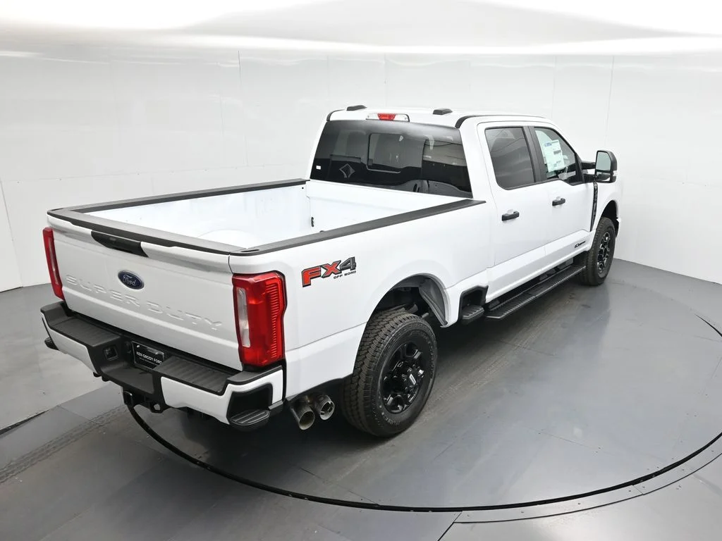 New 2026 White Ford XL image 38