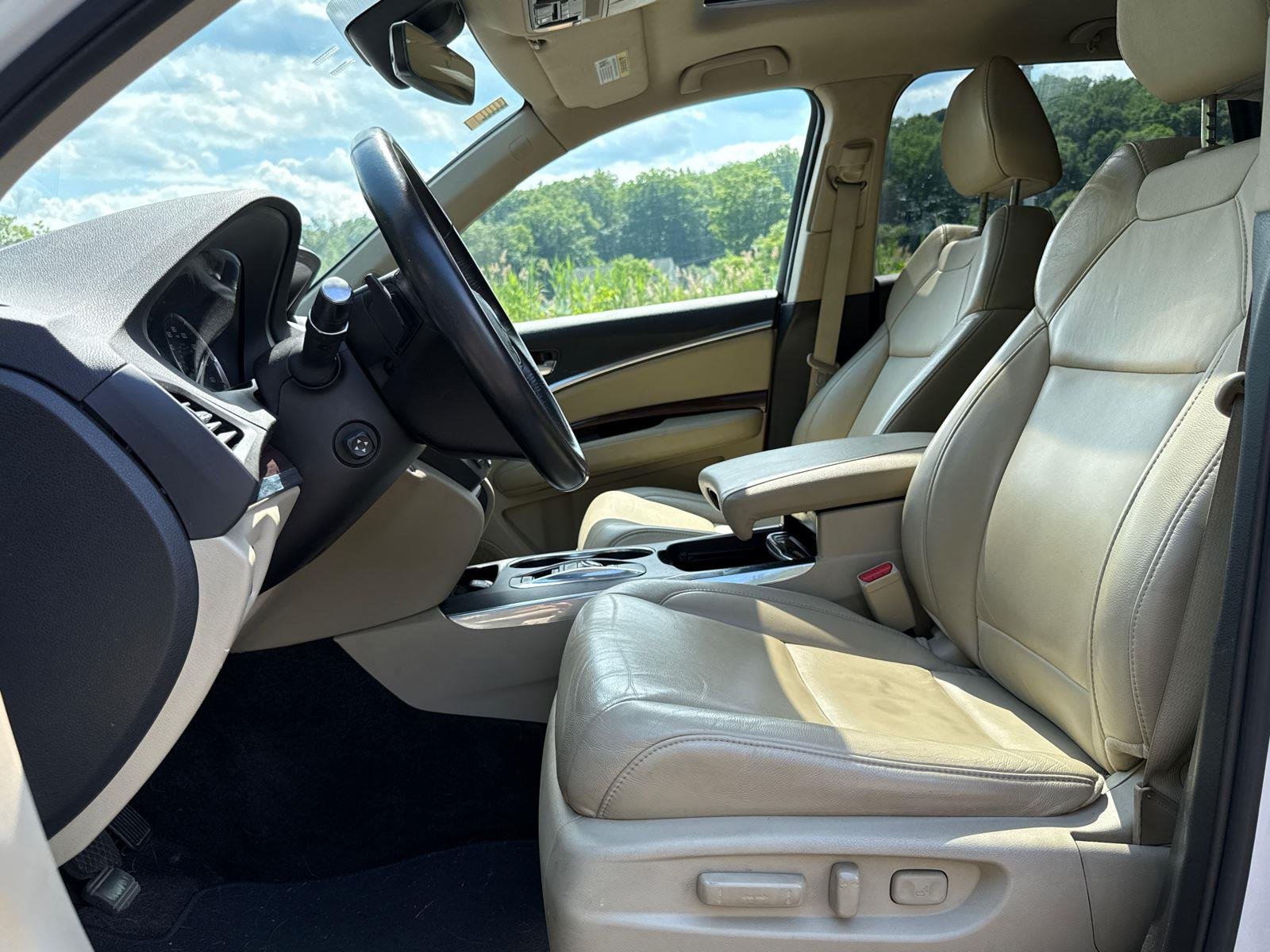 Used 2016 White Diamond Pearl Acura w/Tech image 11