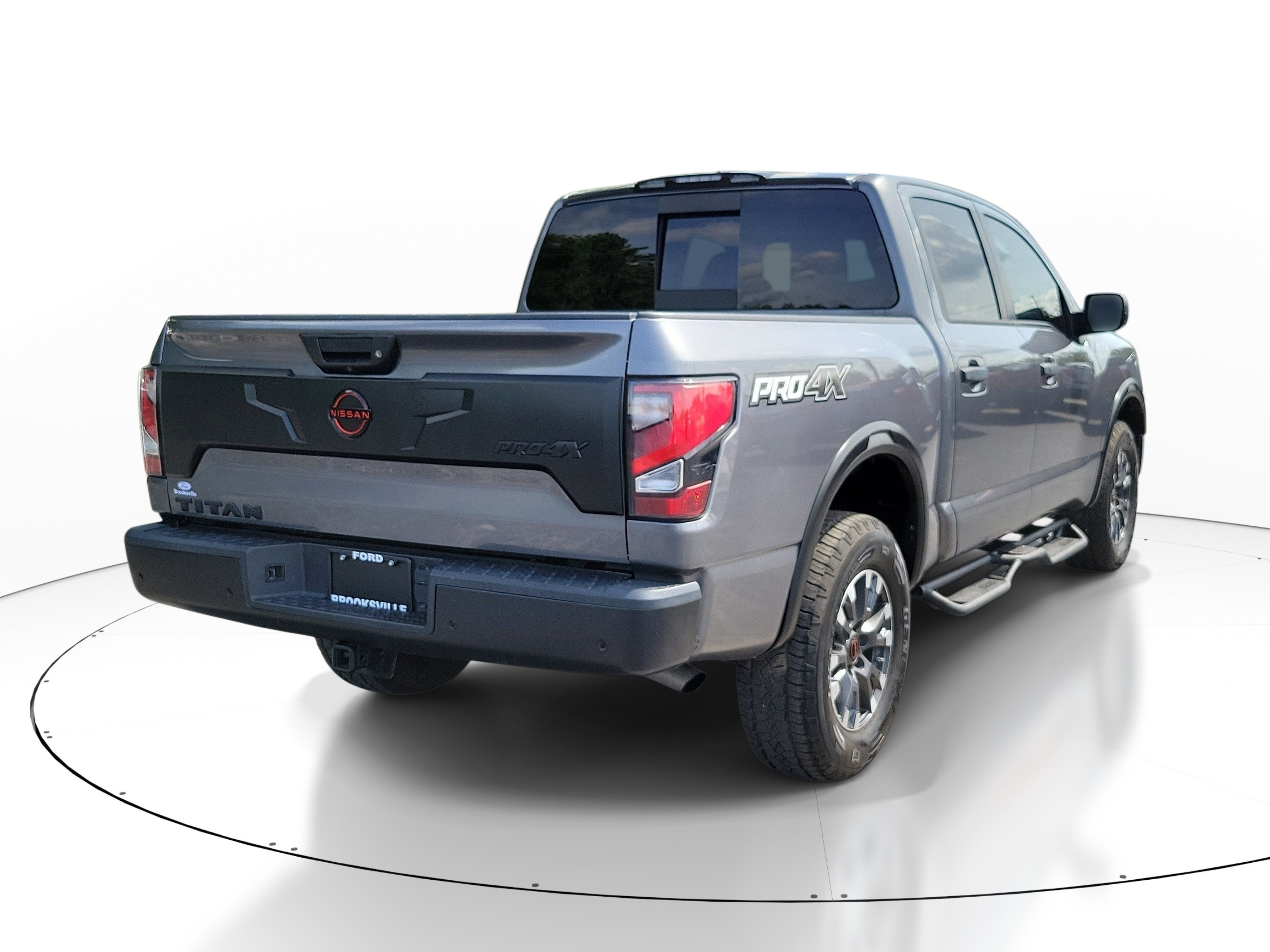 Used 2024 Gun Metallic Nissan PRO-4X image 5