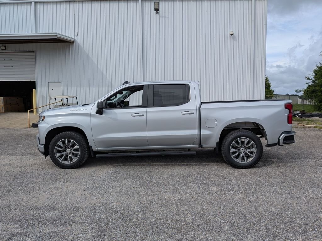 Used 2021 Silver Chevrolet RST image 2