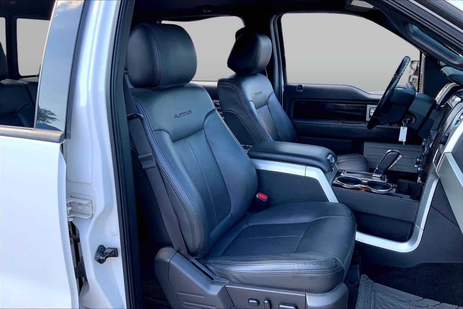 Used 2014 White Platinum Metallic Tri-Coat Ford Platinum image 9