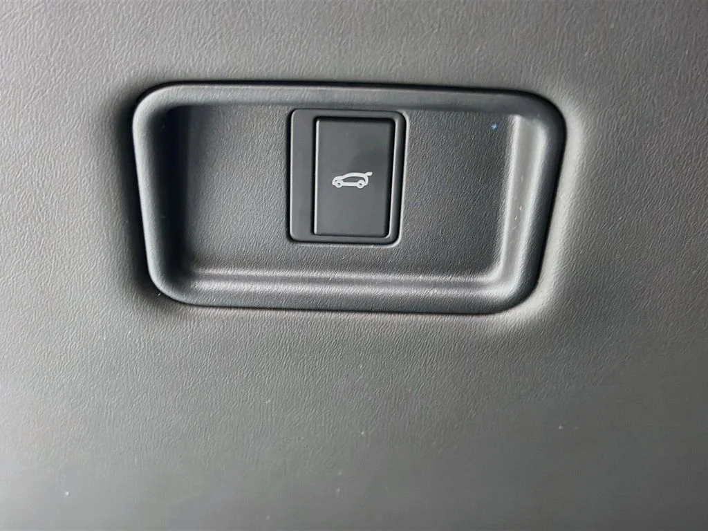 New 2026 Santorini Black Land Rover Dynamic SE image 10