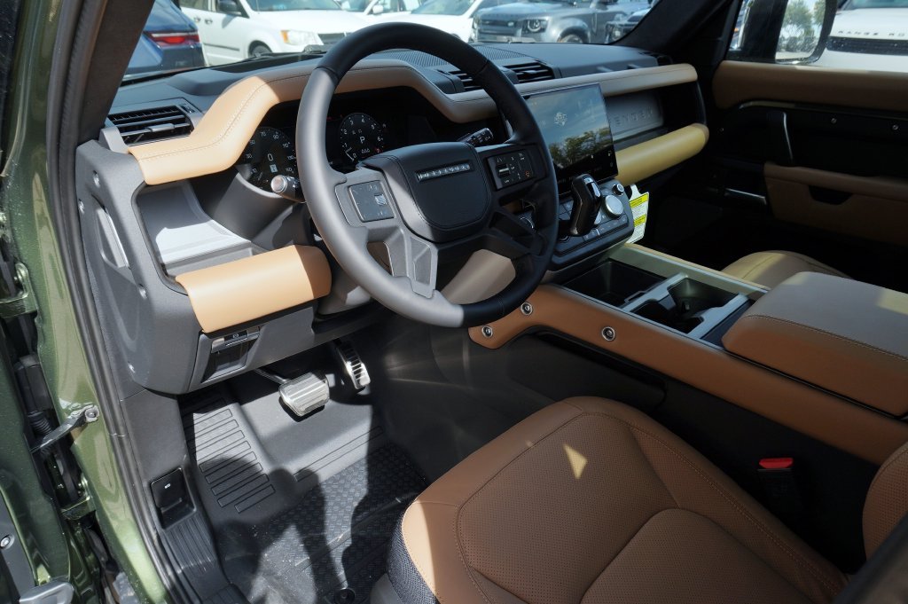 New 2026 Woolstone Green Land Rover X image 11