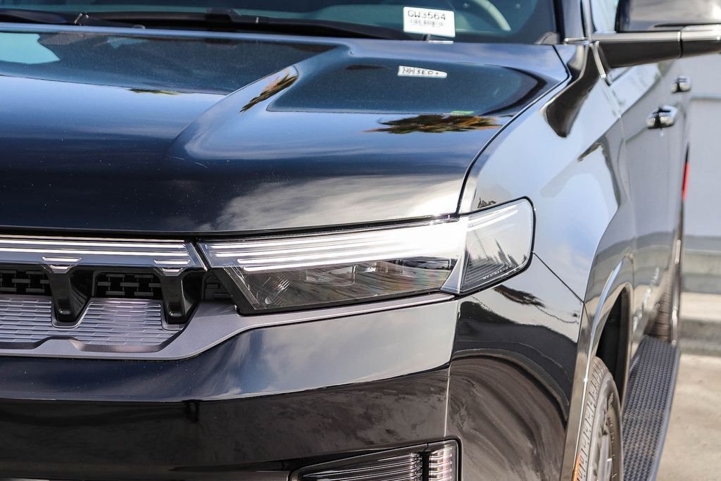 New 2026 Black Jeep Limited Altitude image 5