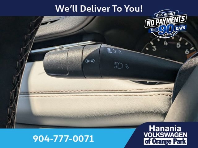 Used 2022 Silver Jeep Limited image 29