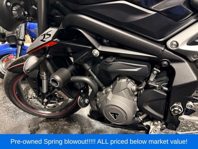 Used 2018 Black Triumph motorcycle image 24