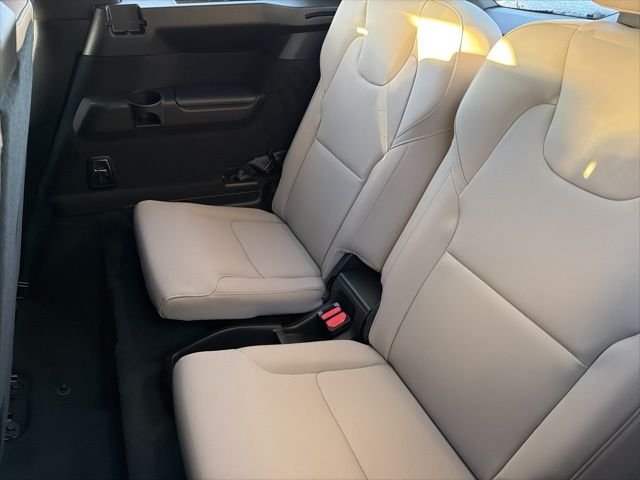 2026 Volvo XC90 Plus - Photo 10