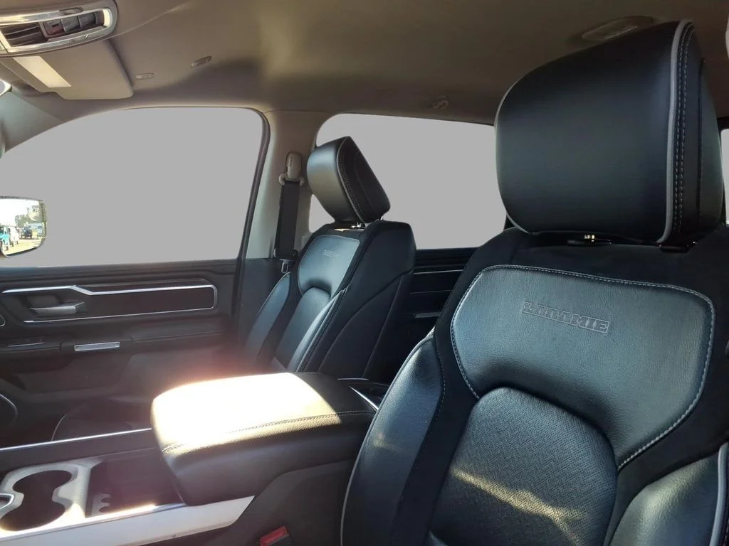 Used 2022 Black Ram Laramie image 17