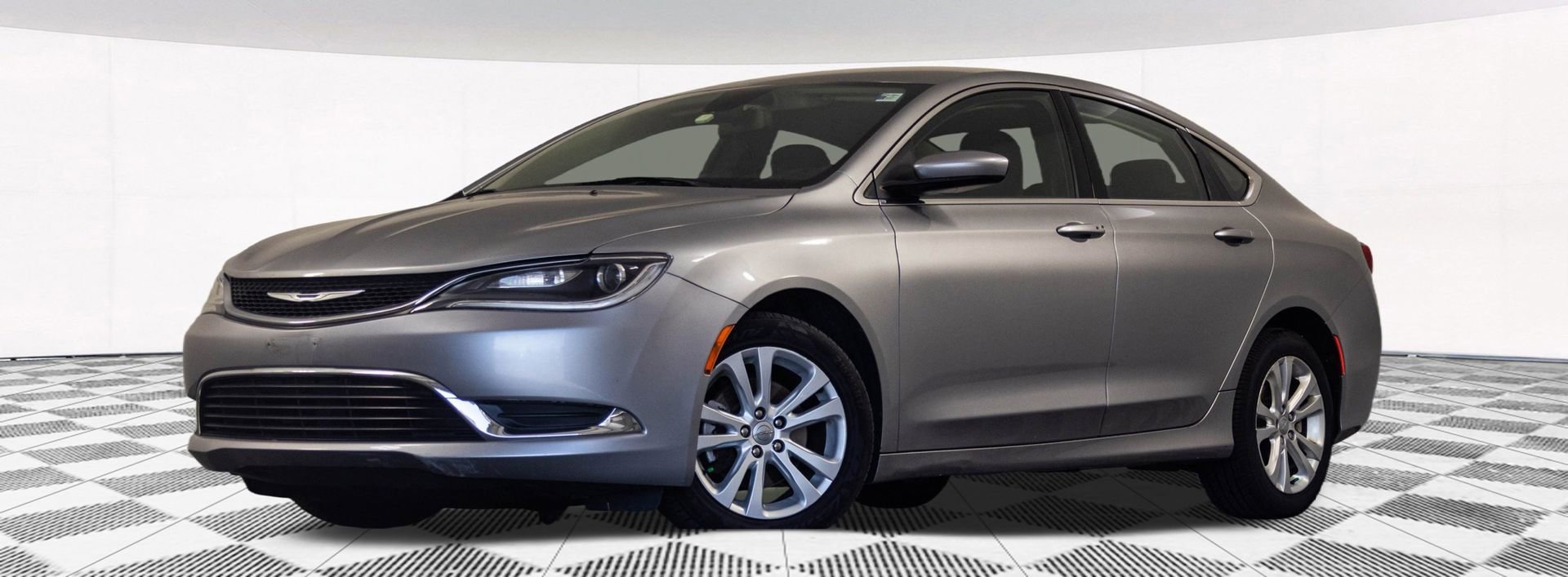 Used 2015 Chrysler 200 Limited with VIN 1C3CCCAB5FNS52624 for sale in North Riverside, IL
