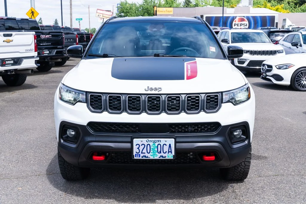 Used 2025 White Jeep Trailhawk image 2
