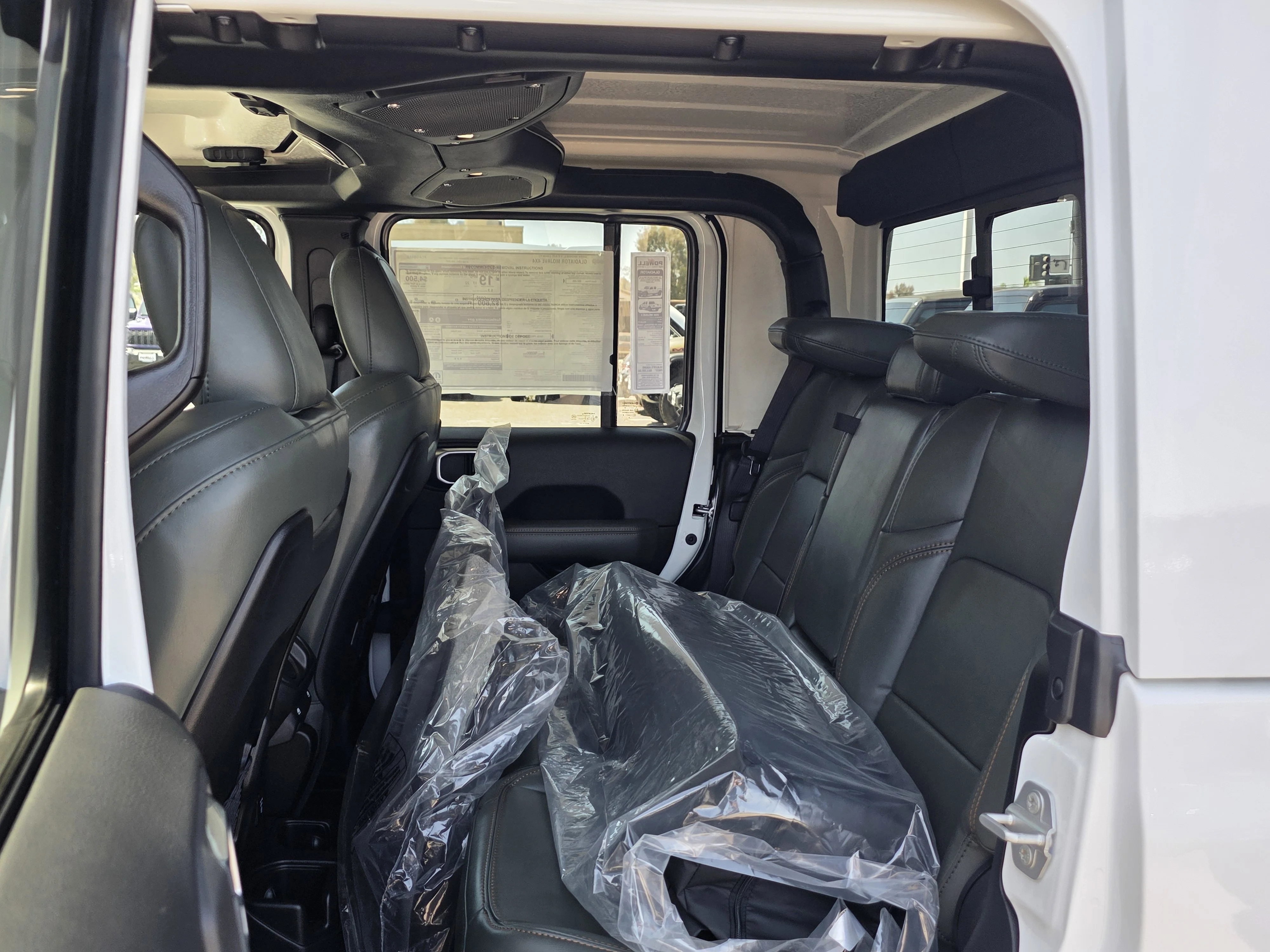 New 2026 Bright White Clearcoat RAM Tradesman image 28