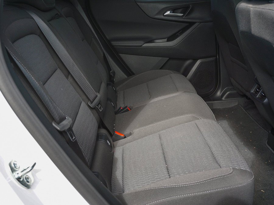 Used 2026 Summit White Chevrolet LT image 13