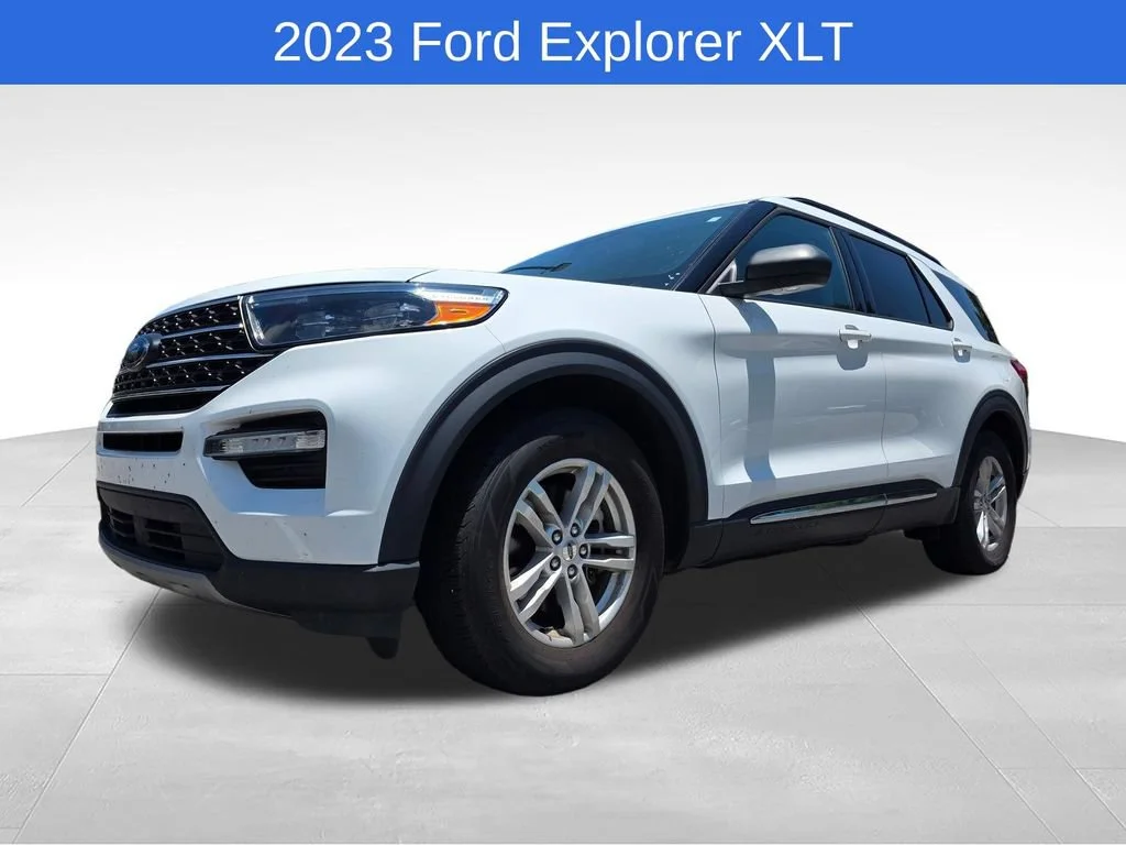 Used 2023 White Ford XLT image 10