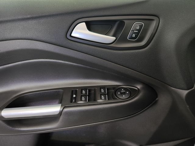 2017 Ford Escape SE - Photo 12