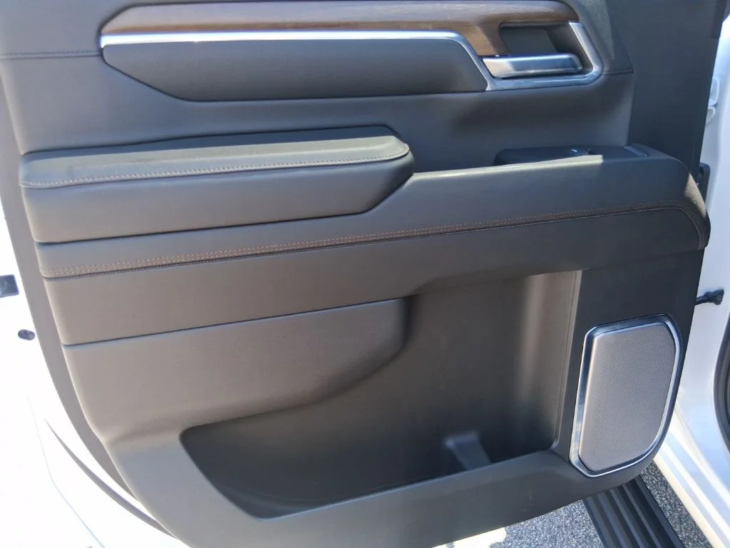 Used 2024 Beige Chevrolet High Country image 21