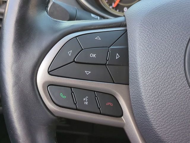 Used 2020 Black Jeep Latitude image 22