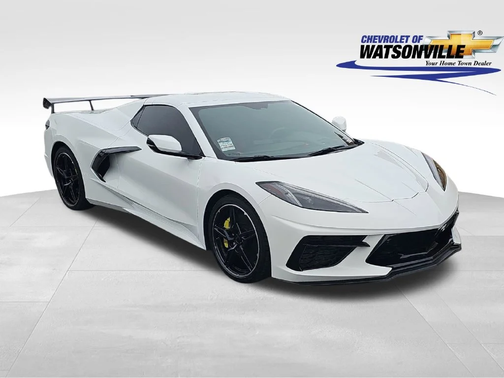 Used 2022 White Chevrolet Stingray image 1