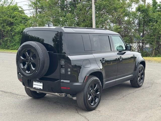 New 2026 Santorini Black Land Rover S image 5
